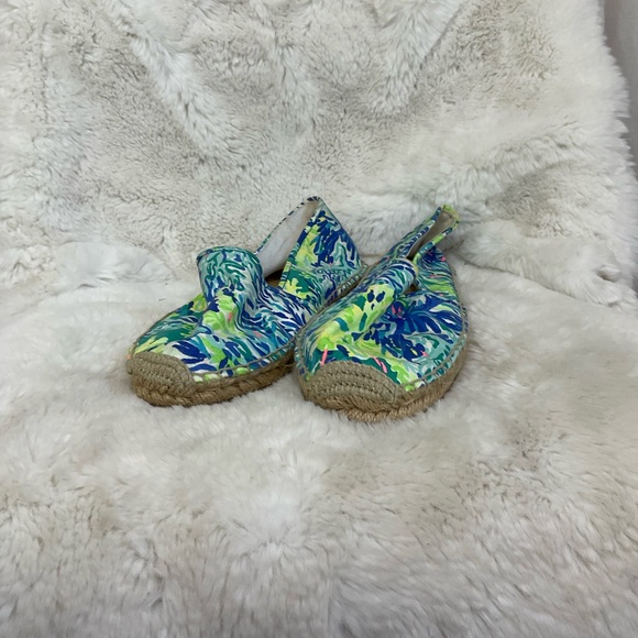 Lilly Pulitzer Lia Blue and Green Wade And Sea Slip On Espadrilles Size 10